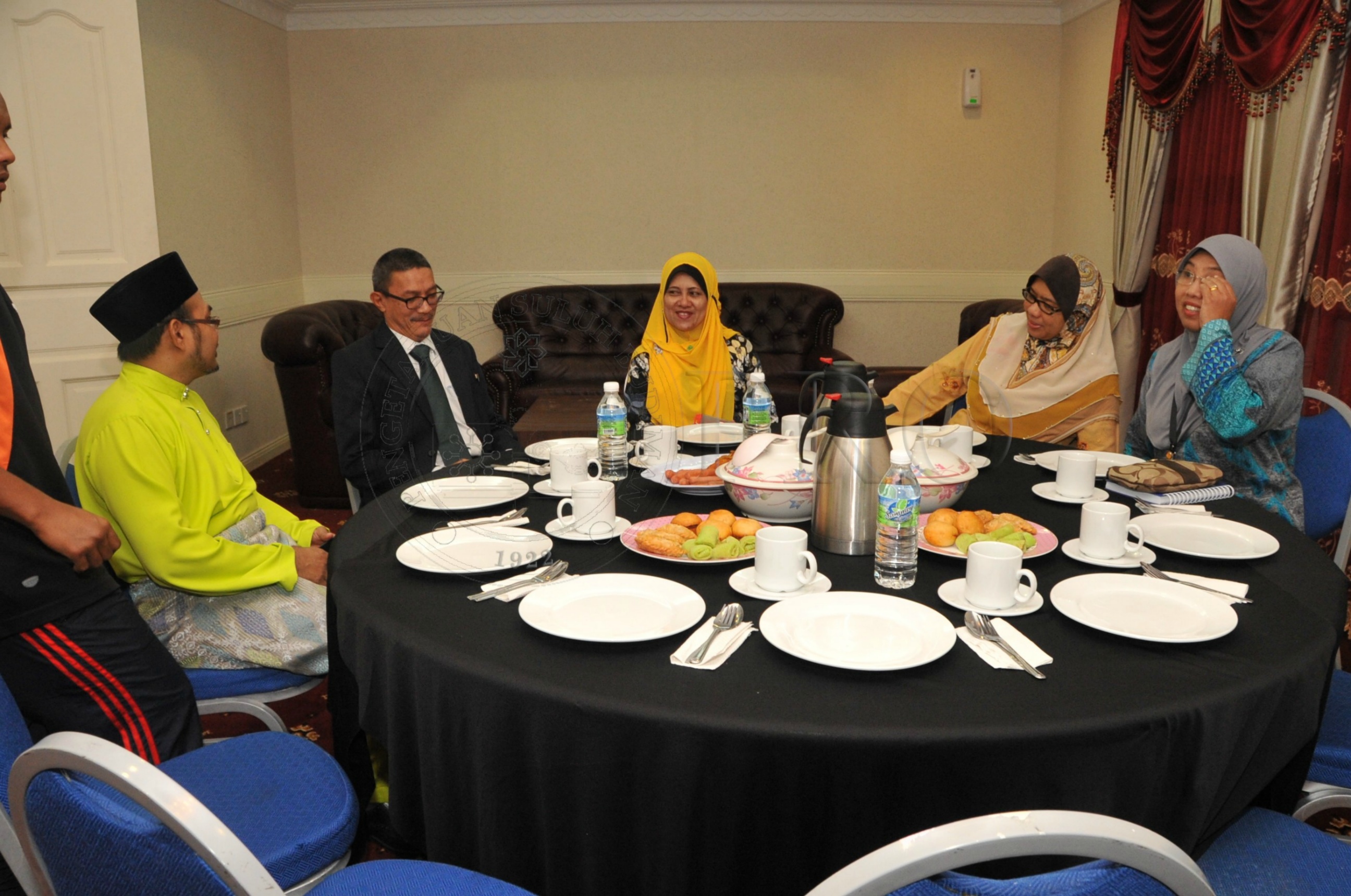 PRO 15 2 MAULIDUR PRO 4082